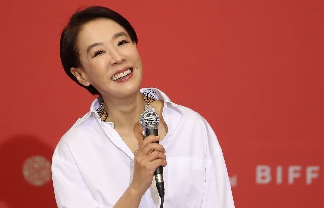 演員姜受延腦溢血急救兩日仍不治，享年55歲 - 妹妹看星聞-妹妹看星聞