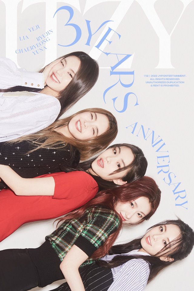 ITZY 三週年