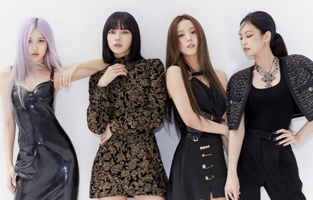 BLACKPINK 新商品引發粉絲們開始「快回歸」活動 - 妹妹看星聞-妹妹看星聞